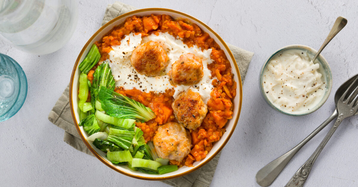 Kip linzen curry met bataat en yacon raita